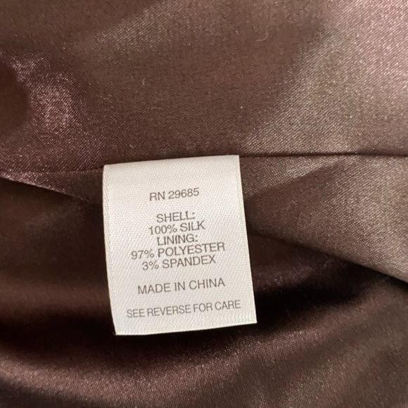 Pendleton, ladies, silk blouse, brown animal, print pattern, size 16 - Picture 11 of 12